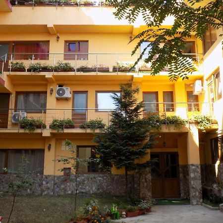 Casa Tiky Hotel Timisoara Luaran gambar