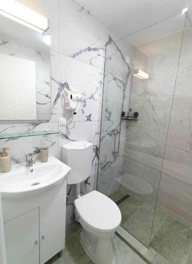 Casa Tiky Hotel Timisoara Luaran gambar