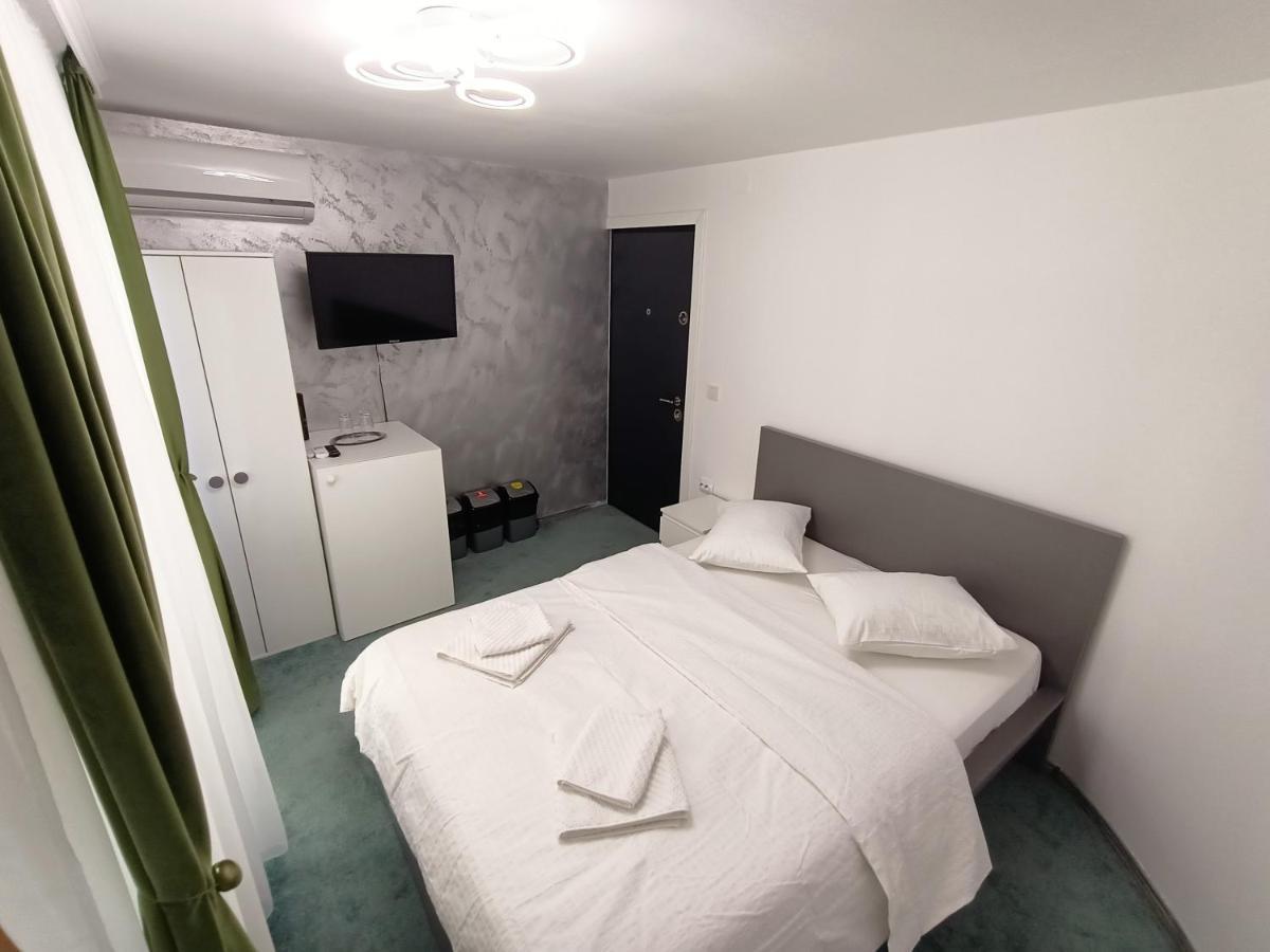 Casa Tiky Hotel Timisoara Luaran gambar