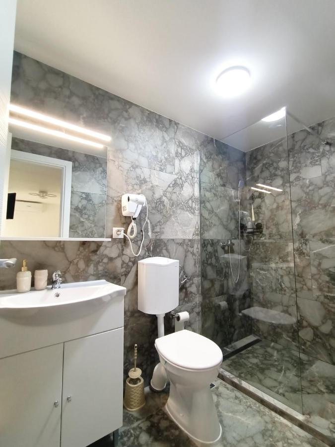 Casa Tiky Hotel Timisoara Luaran gambar