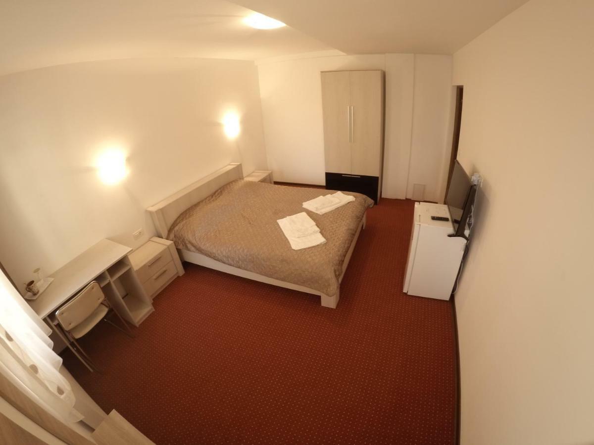 Casa Tiky Hotel Timisoara Luaran gambar