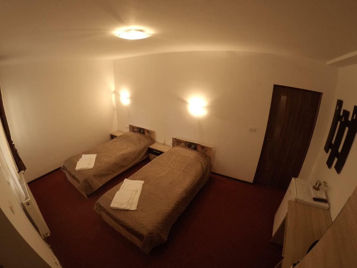 Casa Tiky Hotel Timisoara Luaran gambar