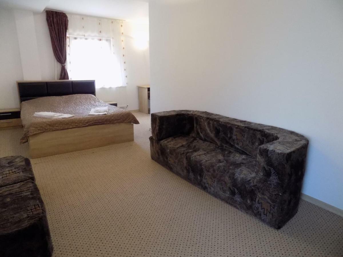 Casa Tiky Hotel Timisoara Luaran gambar